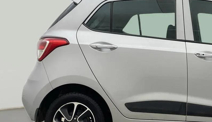 2017 Hyundai Grand i10 ASTA 1.2 KAPPA VTVT, Petrol, Manual, 37,397 km, Right quarter panel - Paint has minor damage