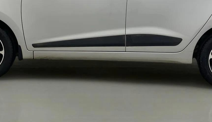 2017 Hyundai Grand i10 ASTA 1.2 KAPPA VTVT, Petrol, Manual, 37,397 km, Left running board - Minor scratches
