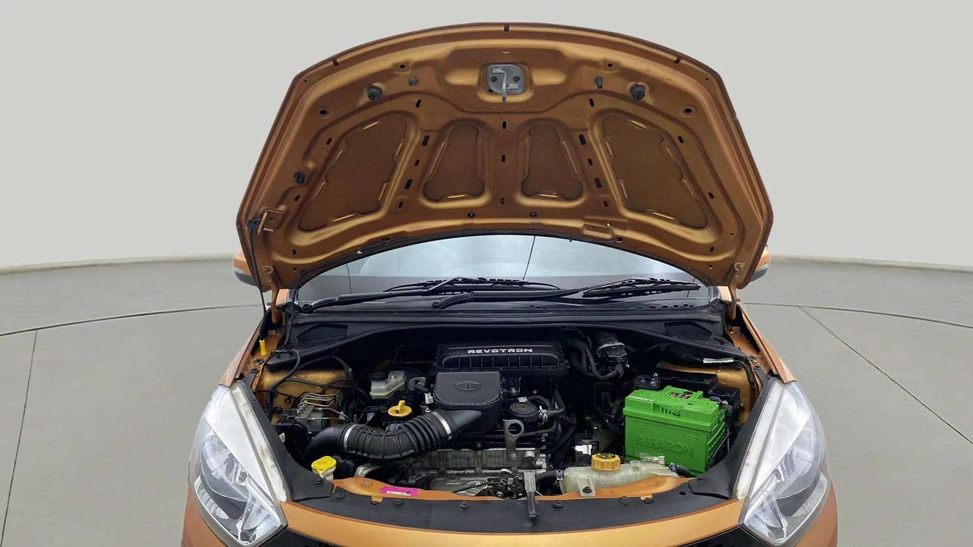 2018 Tata Tiago XZA PETROL, Petrol, Automatic, 67,412 km, Open Bonet