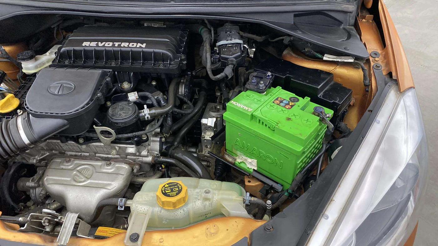 2018 Tata Tiago XZA PETROL, Petrol, Automatic, 67,412 km, Engine View - Left