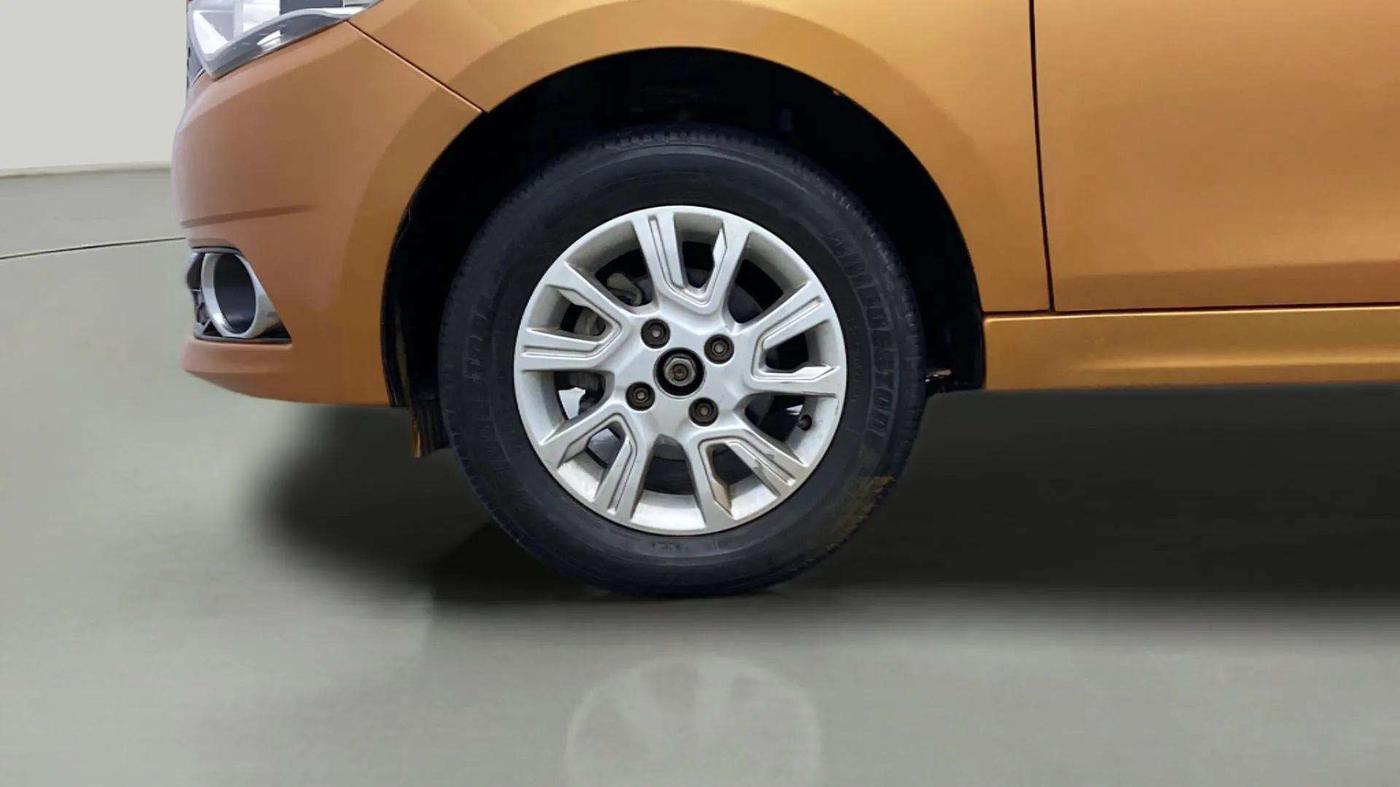2018 Tata Tiago XZA PETROL, Petrol, Automatic, 67,412 km, Left Front Wheel
