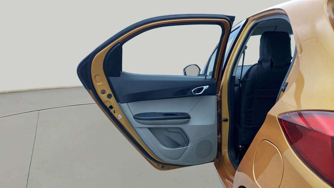 2018 Tata Tiago XZA PETROL, Petrol, Automatic, 67,412 km, LHS Rear Door