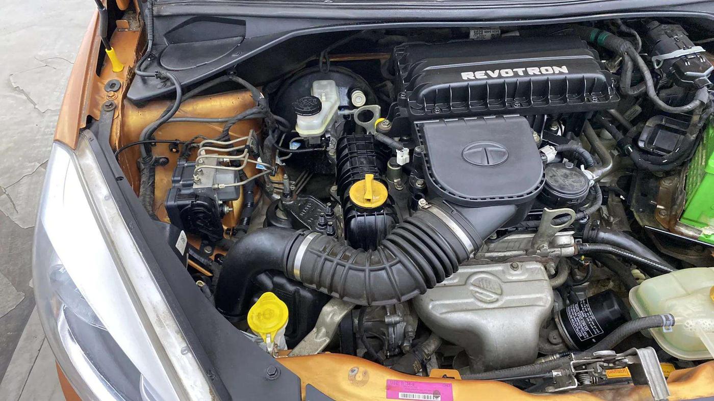 2018 Tata Tiago XZA PETROL, Petrol, Automatic, 67,412 km, Engine View - Right
