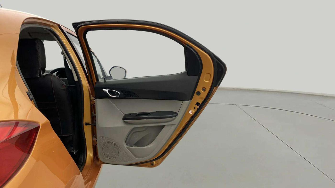 2018 Tata Tiago XZA PETROL, Petrol, Automatic, 67,412 km, RHS Rear Door