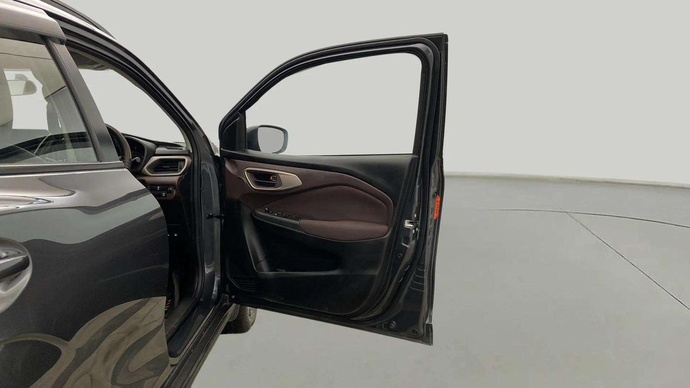 2024 Maruti FRONX DELTA PLUS 1.2L AGS, Petrol, Automatic, 12,396 km, RHS Front Door