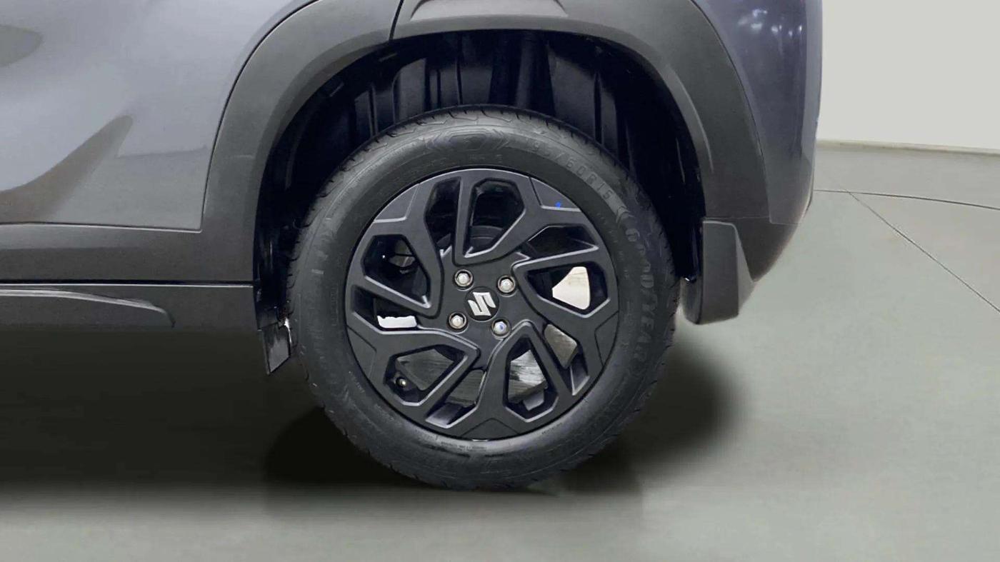 2024 Maruti FRONX DELTA PLUS 1.2L AGS, Petrol, Automatic, 12,396 km, Left Rear Wheel