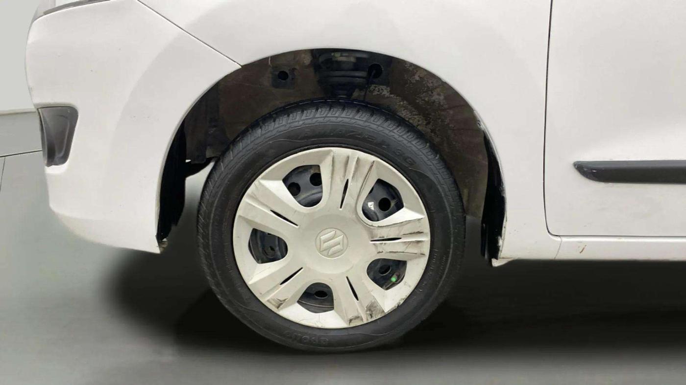 2015 Maruti Wagon R 1.0 VXI, Petrol, Manual, 53,176 km, Left Front Wheel