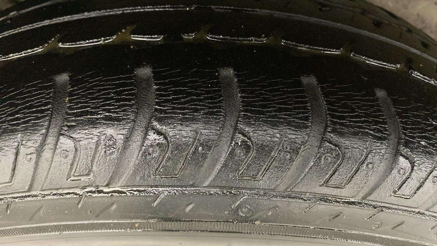 2015 Maruti Wagon R 1.0 VXI, Petrol, Manual, 53,176 km, Right Rear Tyre Tread
