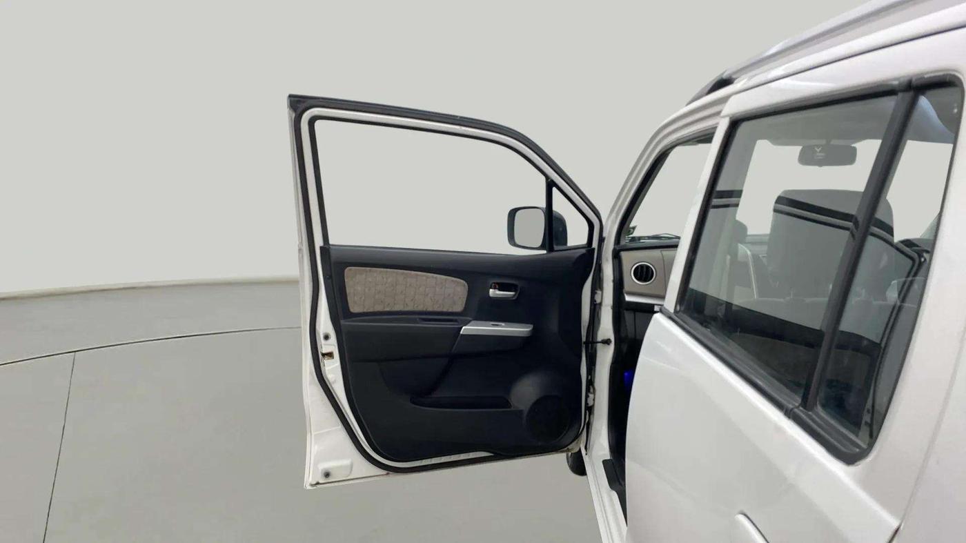 2015 Maruti Wagon R 1.0 VXI, Petrol, Manual, 53,176 km, LHS Front Door