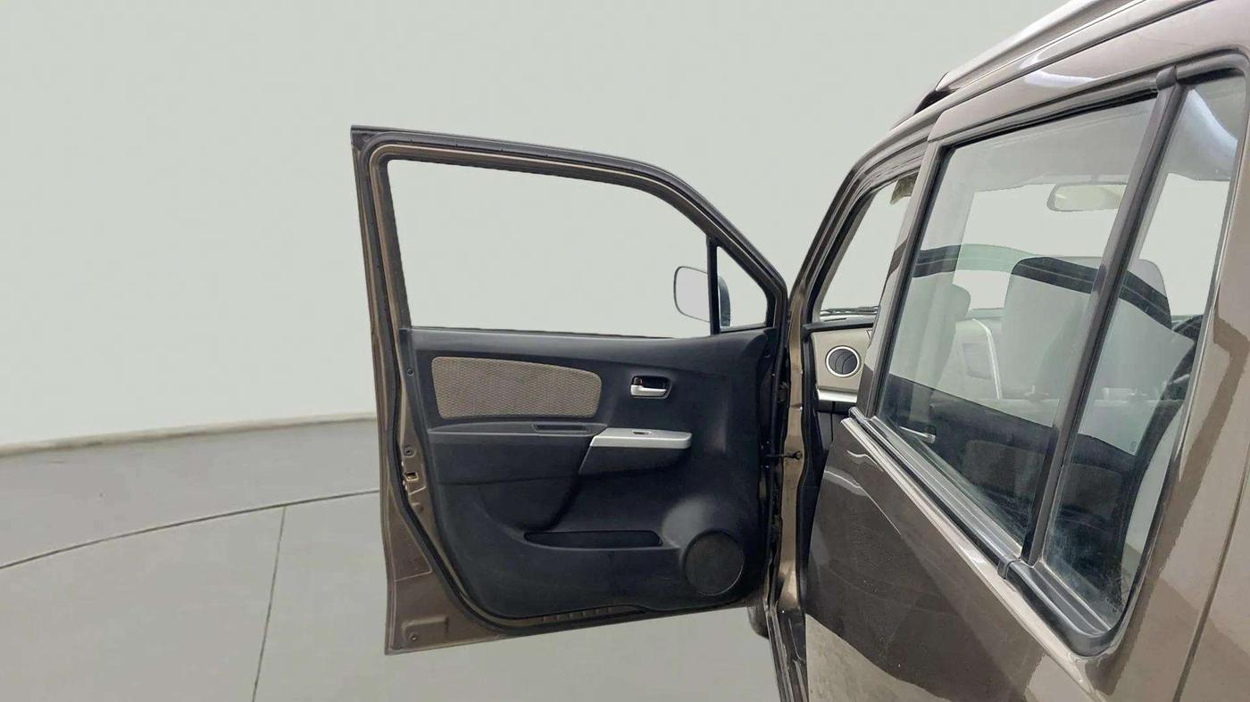 2014 Maruti Wagon R 1.0 LXI CNG, CNG, Manual, 71,798 km, LHS Front Door