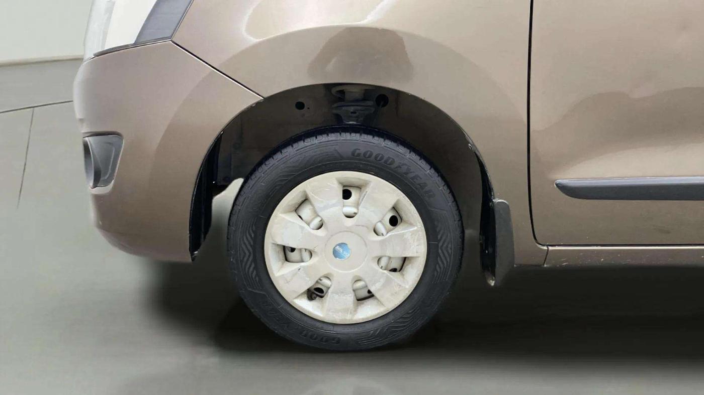 2014 Maruti Wagon R 1.0 LXI CNG, CNG, Manual, 71,798 km, Left Front Wheel