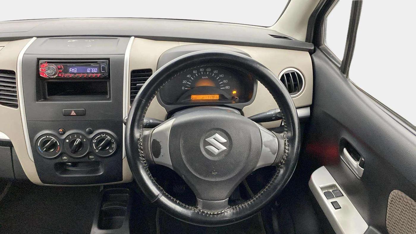 2014 Maruti Wagon R 1.0 LXI CNG, CNG, Manual, 71,798 km, Steering Wheel Close Up