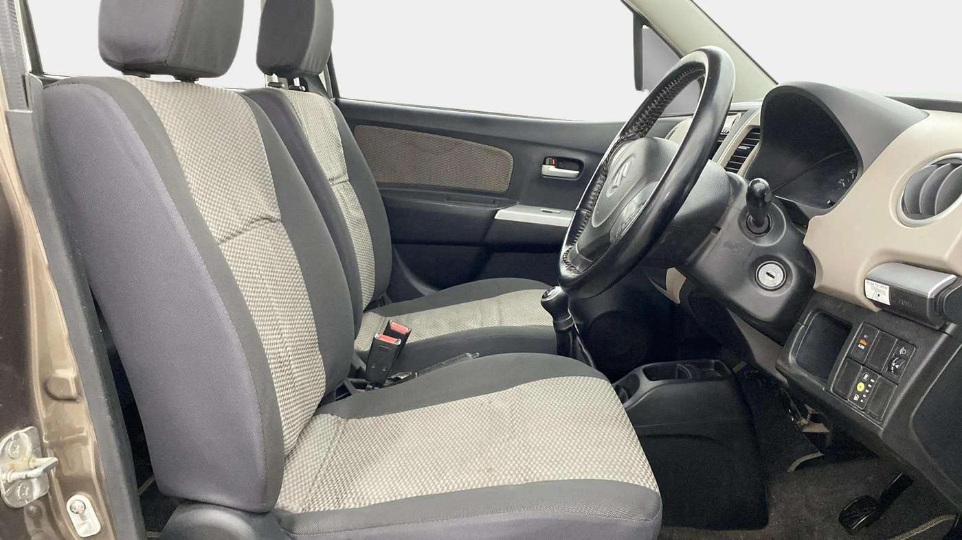 2014 Maruti Wagon R 1.0 LXI CNG, CNG, Manual, 71,798 km, Right Side Front Door Cabin