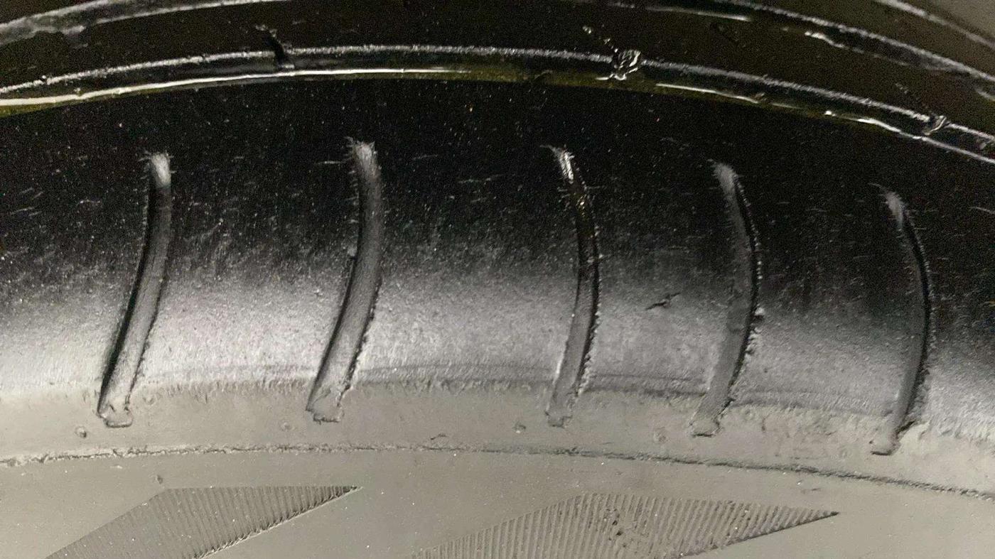 2014 Maruti Wagon R 1.0 LXI CNG, CNG, Manual, 71,798 km, Right Rear Tyre Tread
