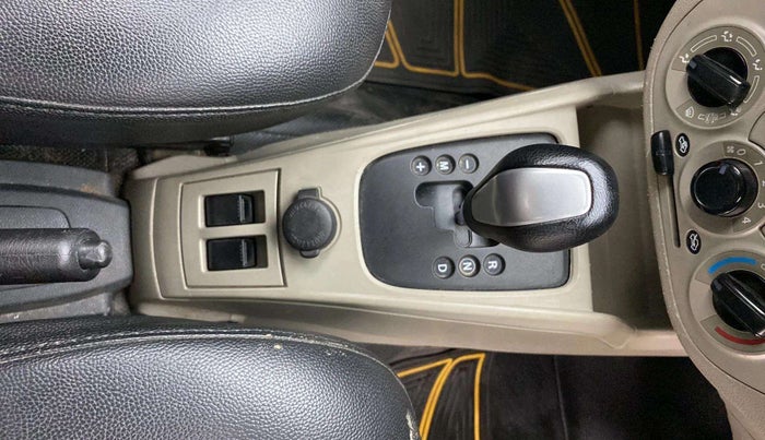 2018 Maruti Alto K10 VXI (O) AMT, Petrol, Automatic, 33,345 km, Gear Lever