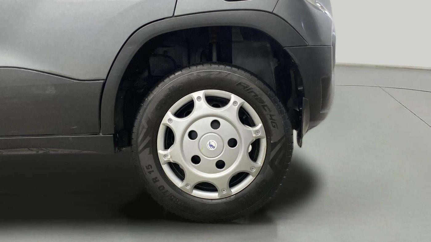 2022 Tata PUNCH PURE MT, Petrol, Manual, 34,591 km, Left Rear Wheel