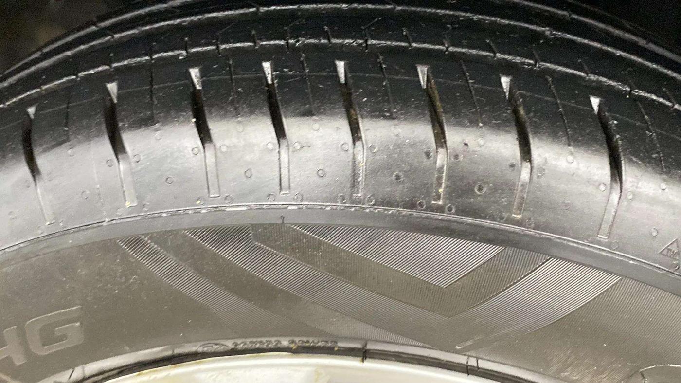 2022 Tata PUNCH PURE MT, Petrol, Manual, 34,591 km, Left Rear Tyre Tread