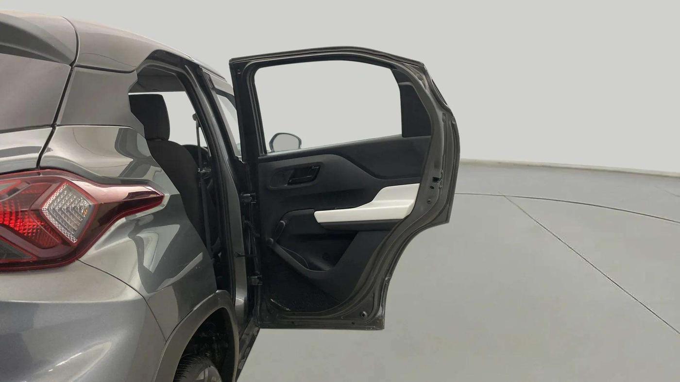 2022 Tata PUNCH PURE MT, Petrol, Manual, 34,591 km, RHS Rear Door