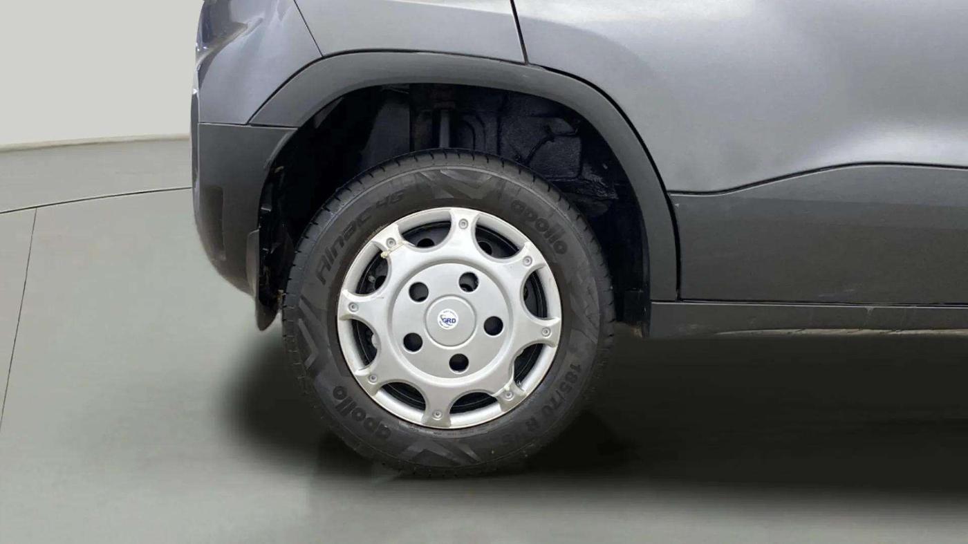 2022 Tata PUNCH PURE MT, Petrol, Manual, 34,591 km, Right Rear Wheel
