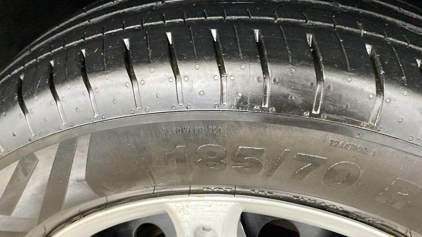 2022 Tata PUNCH PURE MT, Petrol, Manual, 34,591 km, Right Front Tyre Tread