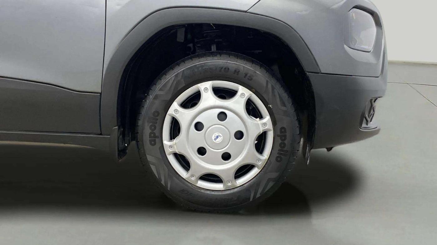 2022 Tata PUNCH PURE MT, Petrol, Manual, 34,591 km, Right Front Wheel