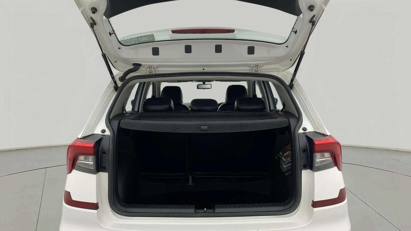 2021 Skoda KUSHAQ AMBITION 1.0L TSI AT, Petrol, Automatic, 65,704 km, Boot Inside