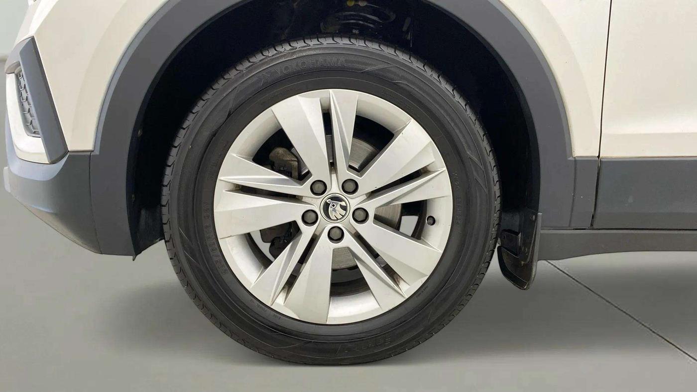 2021 Skoda KUSHAQ AMBITION 1.0L TSI AT, Petrol, Automatic, 65,704 km, Left Front Wheel