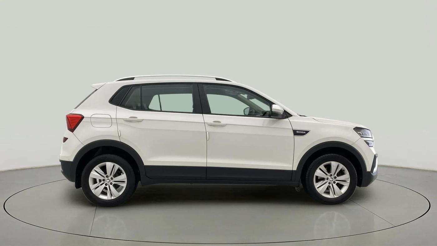 2021 Skoda KUSHAQ AMBITION 1.0L TSI AT, Petrol, Automatic, 65,704 km, Right Side View