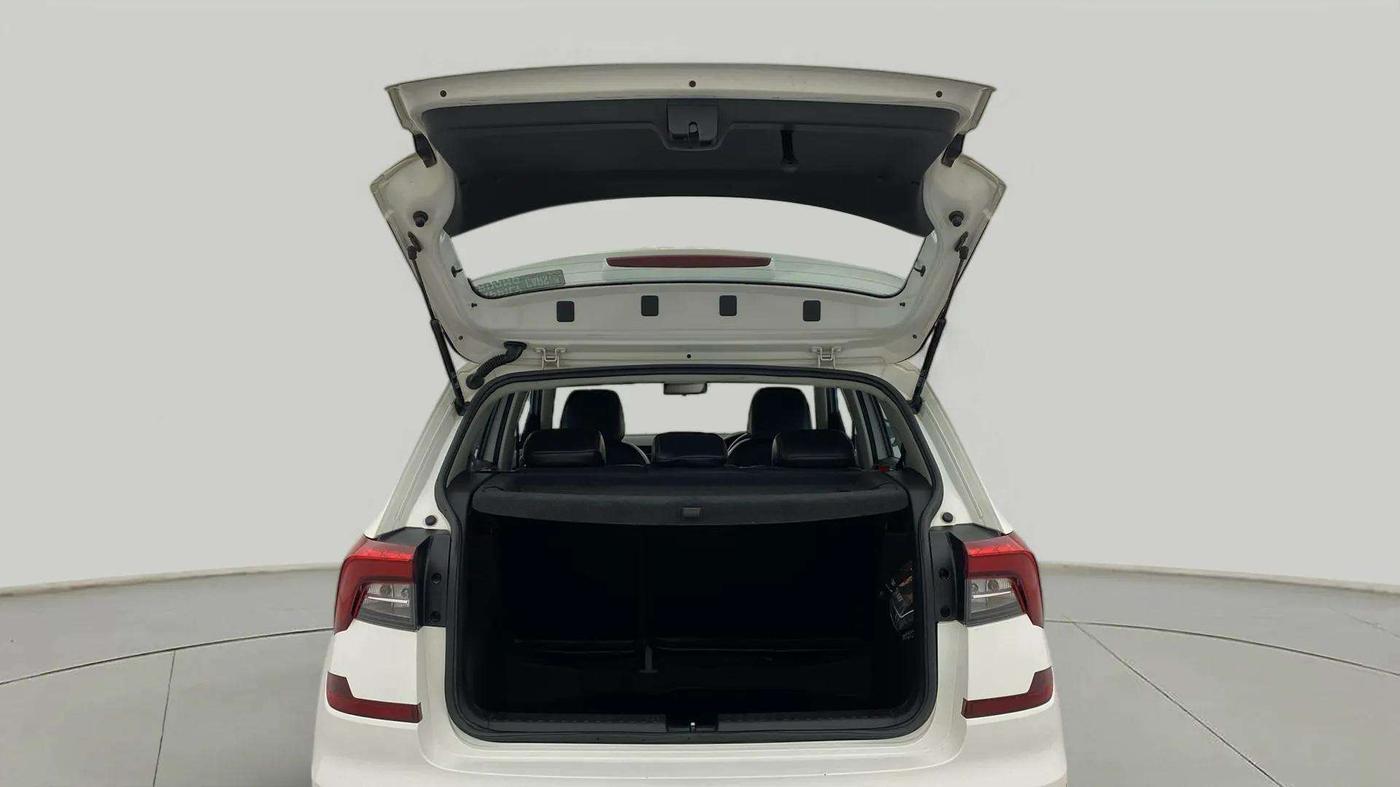 2021 Skoda KUSHAQ AMBITION 1.0L TSI AT, Petrol, Automatic, 65,704 km, Boot Door Open