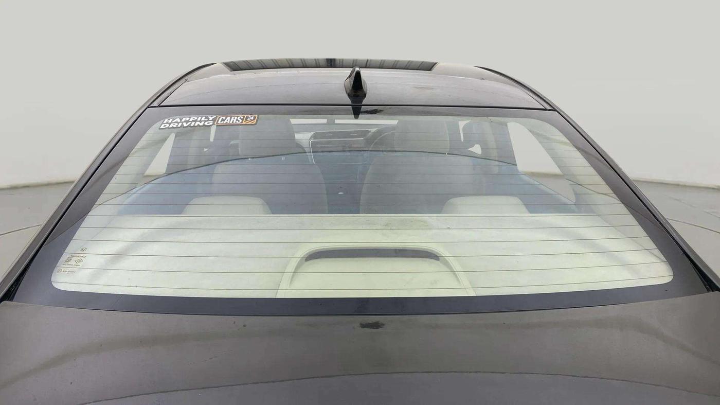 2015 Honda City 1.5L I-VTEC V MT, Petrol, Manual, 23,175 km, Rear Windshield