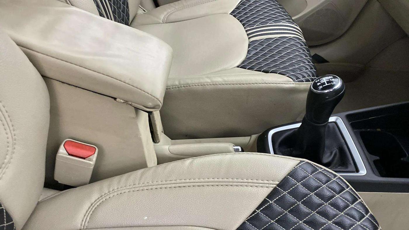2022 Maruti Dzire VXI CNG, CNG, Manual, 40,265 km, Gear Lever
