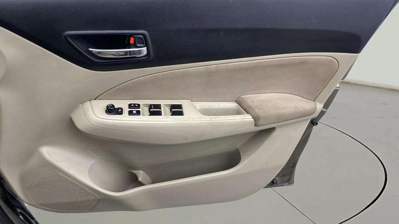 2022 Maruti Dzire VXI CNG, CNG, Manual, 40,265 km, Driver Side Door Panels Control