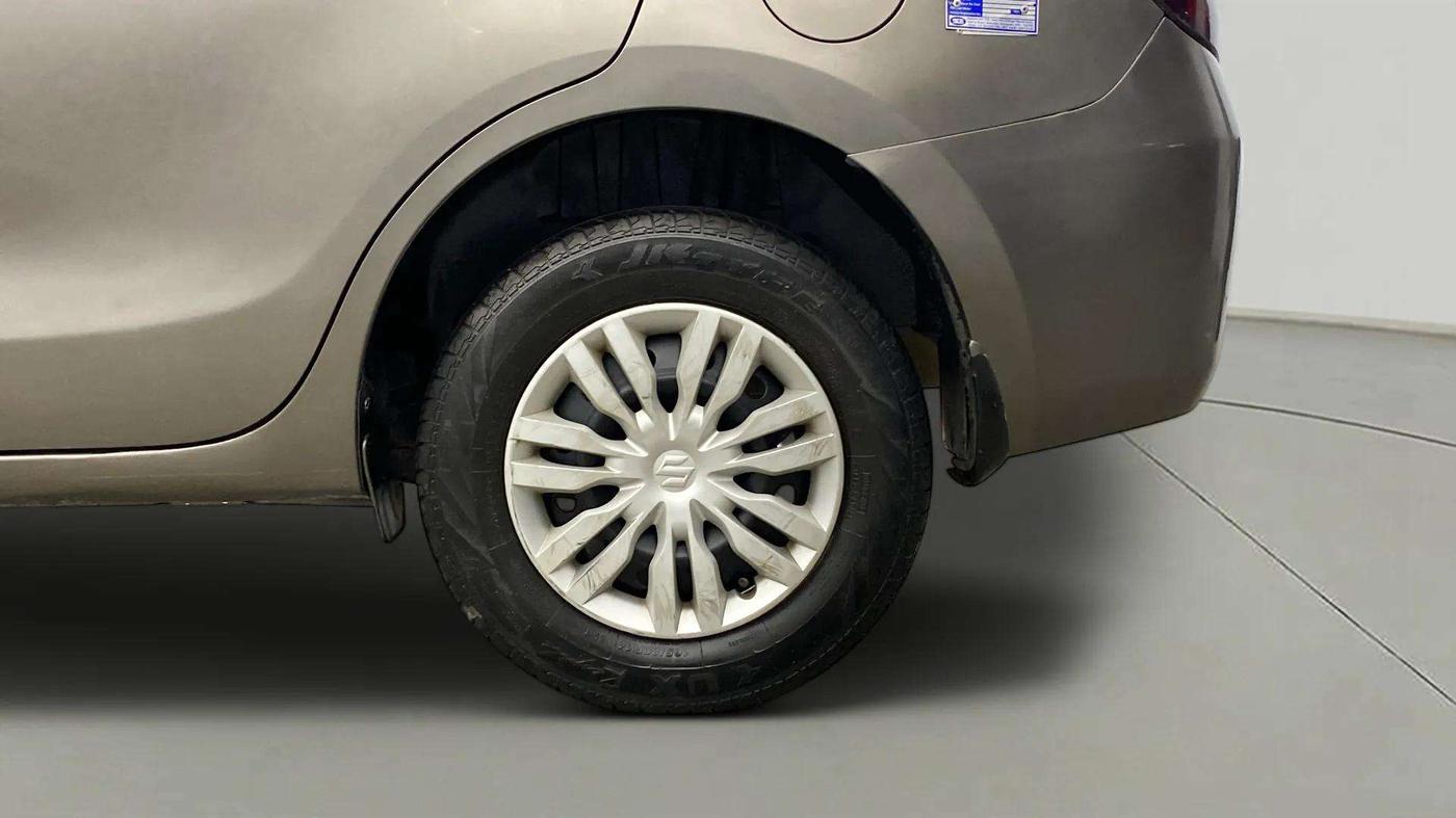 2022 Maruti Dzire VXI CNG, CNG, Manual, 40,265 km, Left Rear Wheel