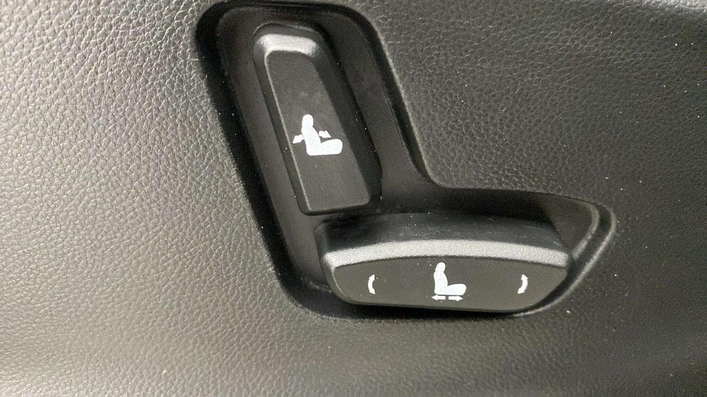 2019 MG HECTOR SHARP HYBRID 1.5 PETROL, Petrol, Manual, 11,744 km, Driver Side Adjustment Panel