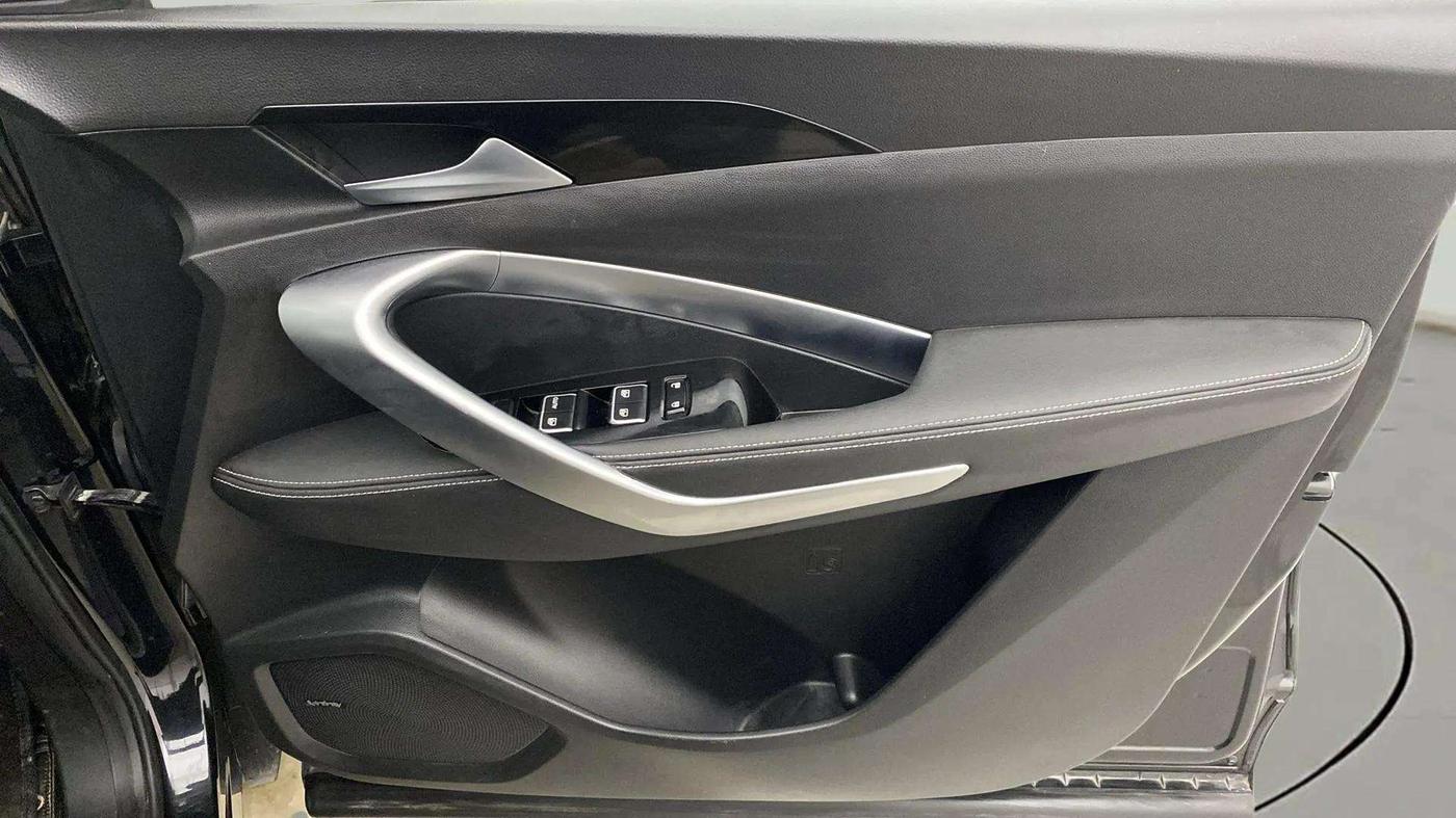 2019 MG HECTOR SHARP HYBRID 1.5 PETROL, Petrol, Manual, 11,744 km, Driver Side Door Panels Control