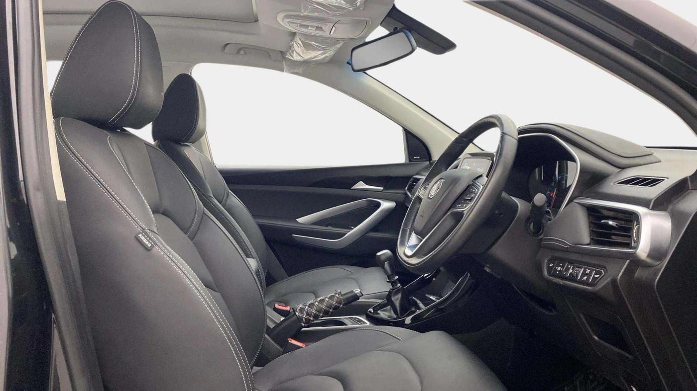 2019 MG HECTOR SHARP HYBRID 1.5 PETROL, Petrol, Manual, 11,744 km, Right Side Front Door Cabin