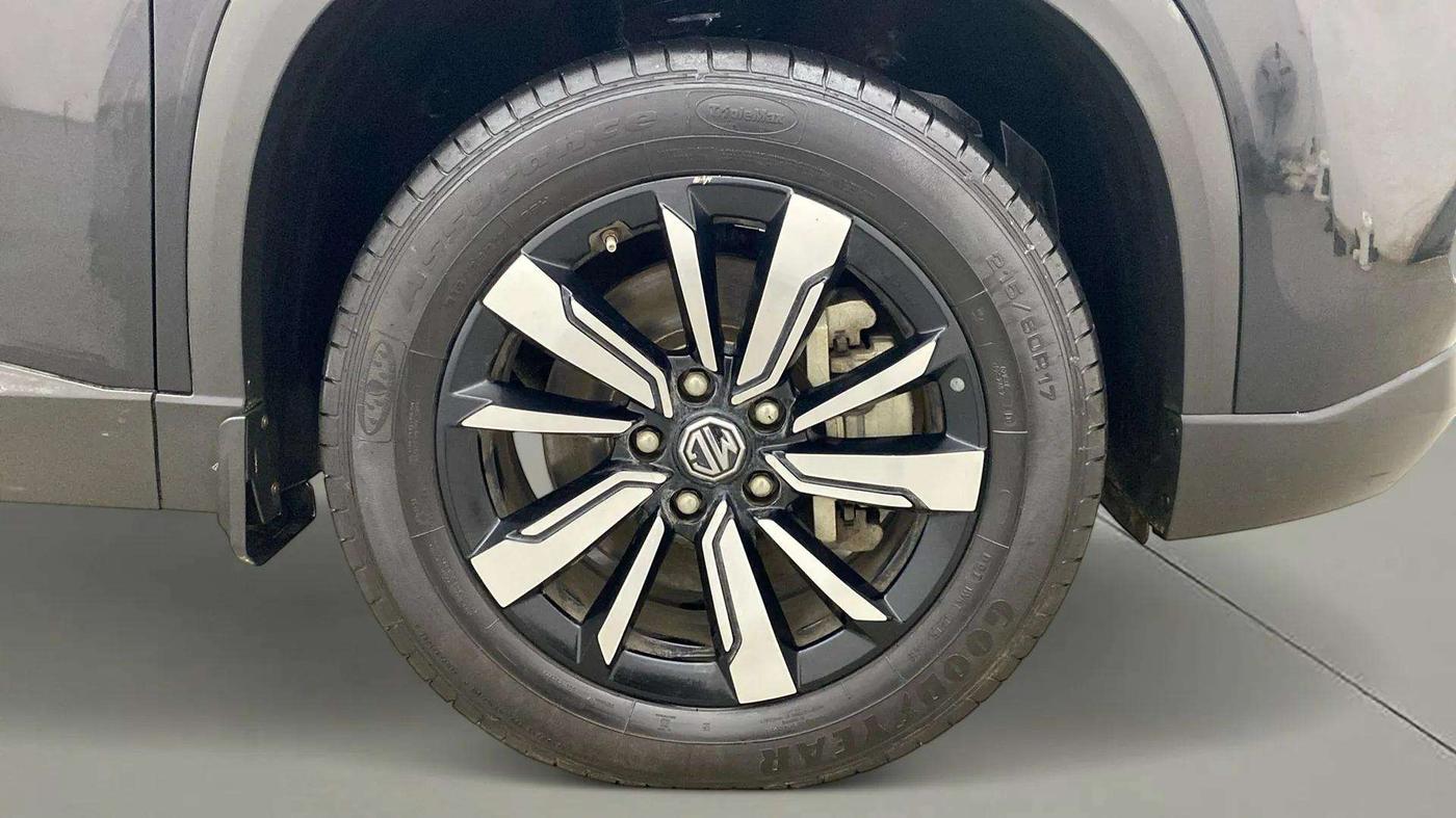 2019 MG HECTOR SHARP HYBRID 1.5 PETROL, Petrol, Manual, 11,744 km, Right Front Wheel