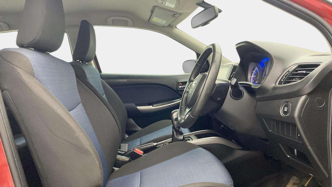 2019 Toyota Glanza V CVT, Petrol, Automatic, 37,994 km, Right Side Front Door Cabin