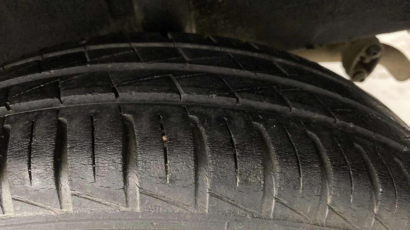 2019 Renault Kwid RXT 1.0, Petrol, Manual, 51,582 km, Left Rear Tyre Tread