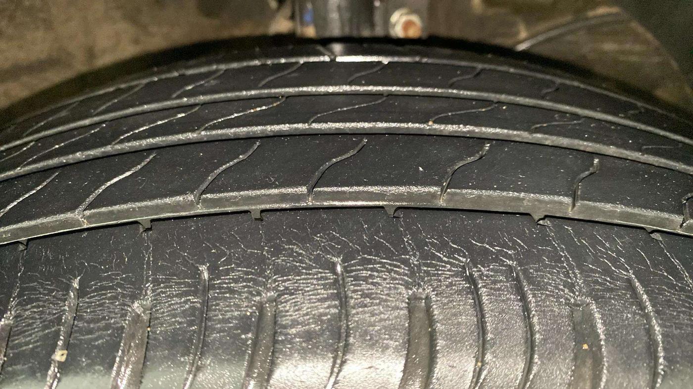 2022 Maruti XL6 ALPHA PLUS MT, Petrol, Manual, 39,953 km, Right Front Tyre Tread
