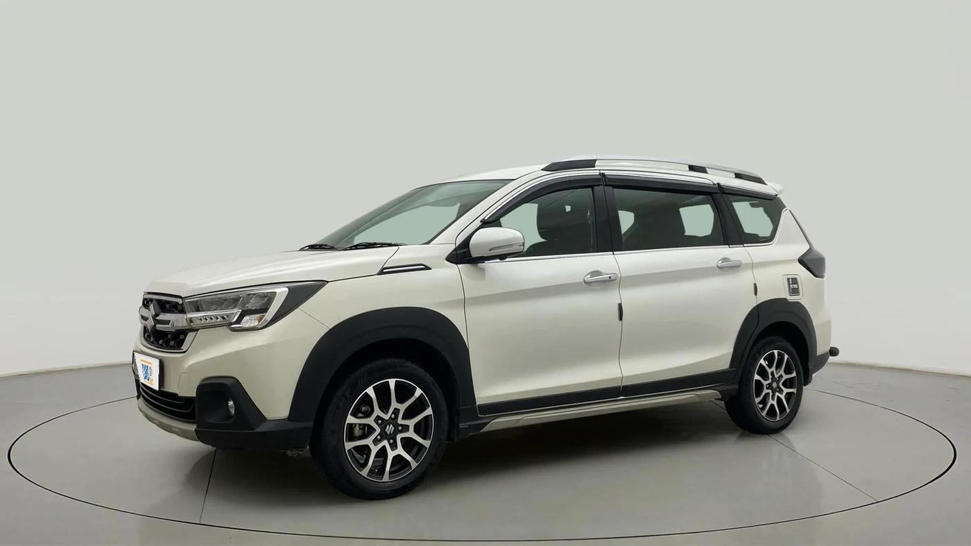 2022 Maruti XL6 ALPHA PLUS MT, Petrol, Manual, 39,953 km, Left Front Diagonal