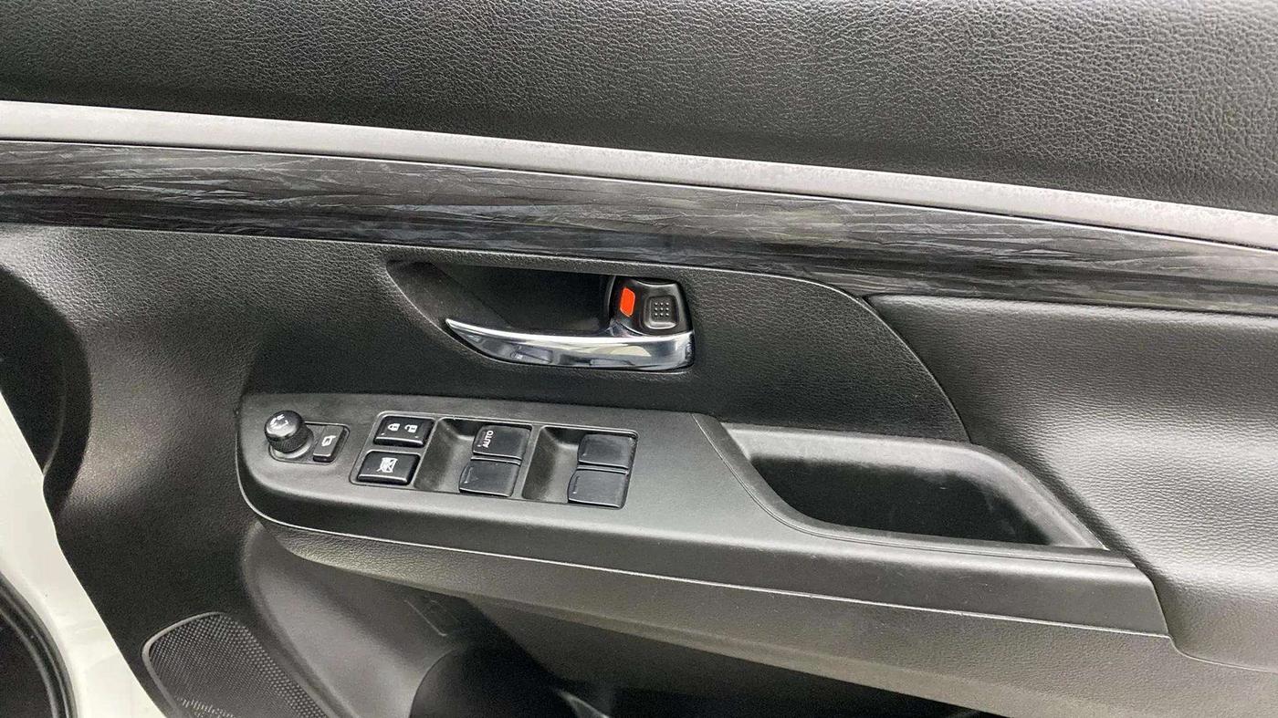 2022 Maruti XL6 ALPHA PLUS MT, Petrol, Manual, 39,953 km, Driver Side Door Panels Control