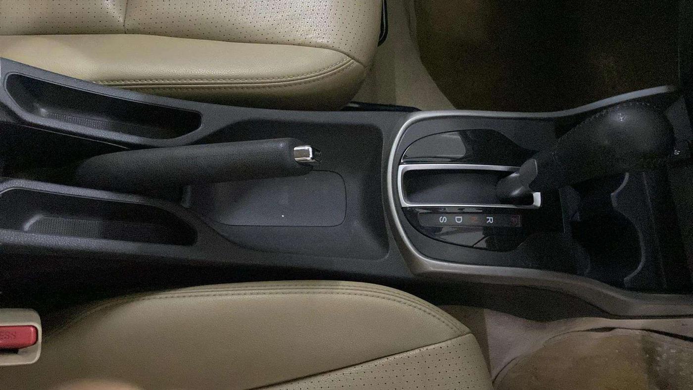 2017 Honda City 1.5L I-VTEC VX CVT, Petrol, Automatic, 51,533 km, Gear Lever