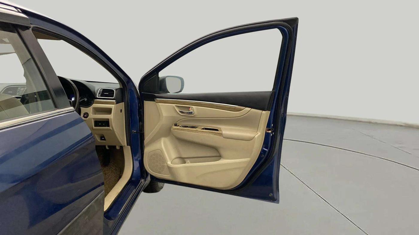 2018 Maruti Ciaz ALPHA 1.5 SHVS PETROL, Petrol, Manual, 64,988 km, RHS Front Door
