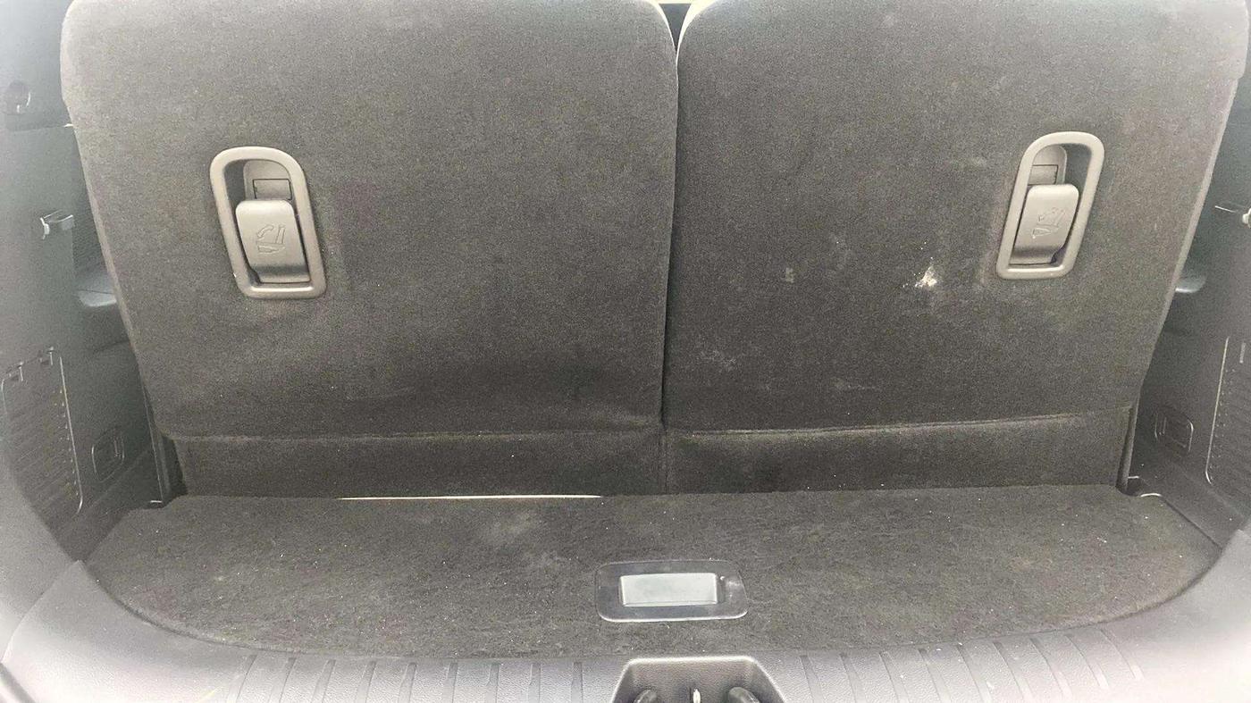 2024 Mahindra XUV700 AX 7 LUXURY D AT 7 STR, Diesel, Automatic, 11,160 km, Boot Open Zoomed View