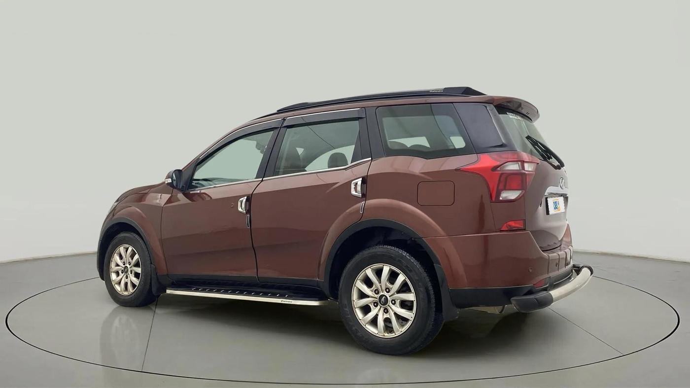 2021 Mahindra XUV500 W7, Diesel, Manual, 24,594 km, Left Back Diagonal