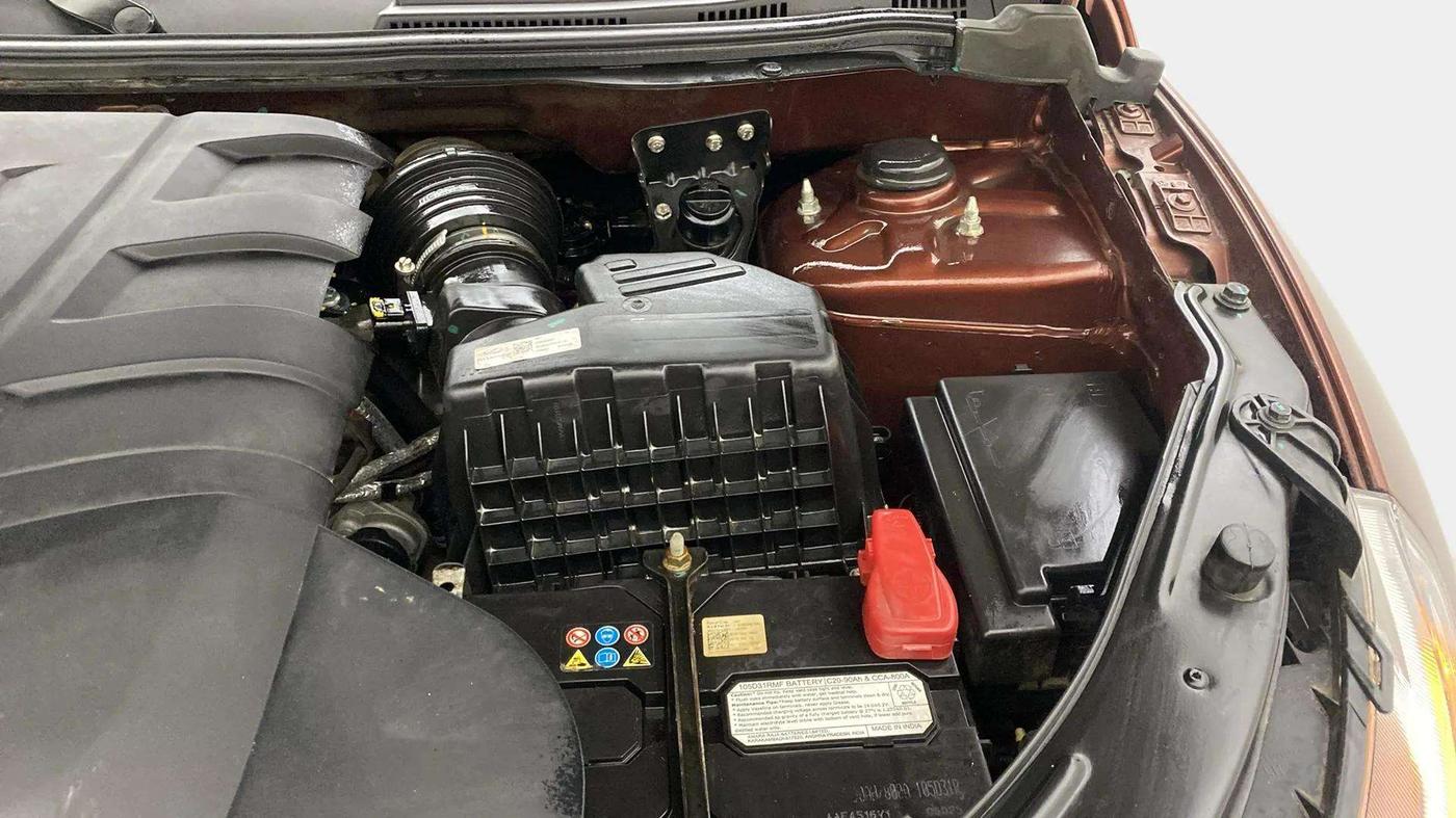 2021 Mahindra XUV500 W7, Diesel, Manual, 24,594 km, Engine View - Left