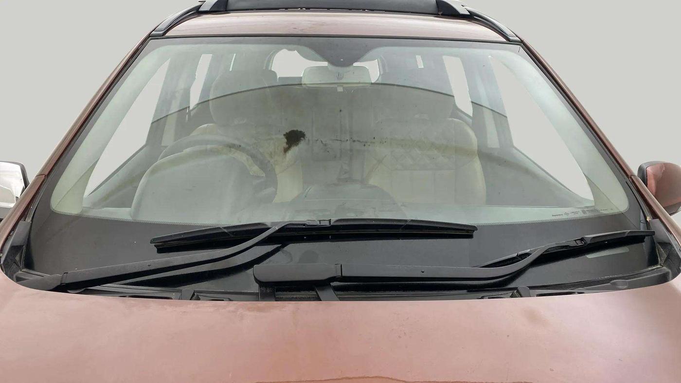 2021 Mahindra XUV500 W7, Diesel, Manual, 24,594 km, Front Windshield