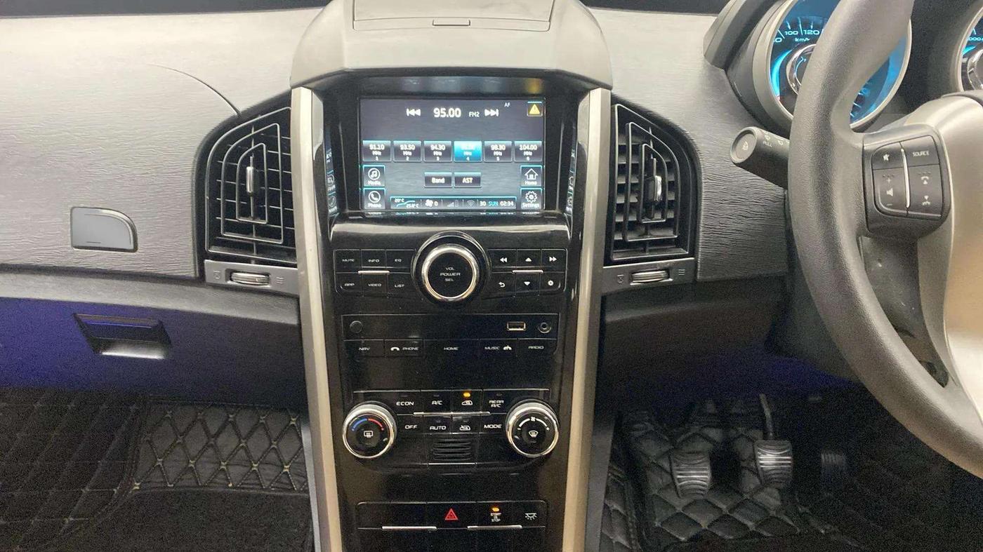 2021 Mahindra XUV500 W7, Diesel, Manual, 24,594 km, Air Conditioner