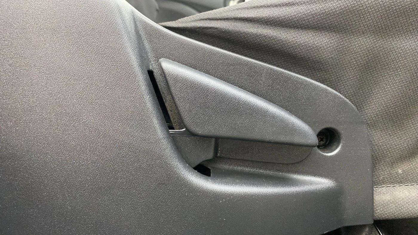 2020 Datsun Go T, Petrol, Manual, 31,604 km, Driver Side Adjustment Panel
